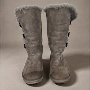UGG Womens 9 Y2K Cottagecore Outdoors Sheepskin Bailey Button Triplet II Boot